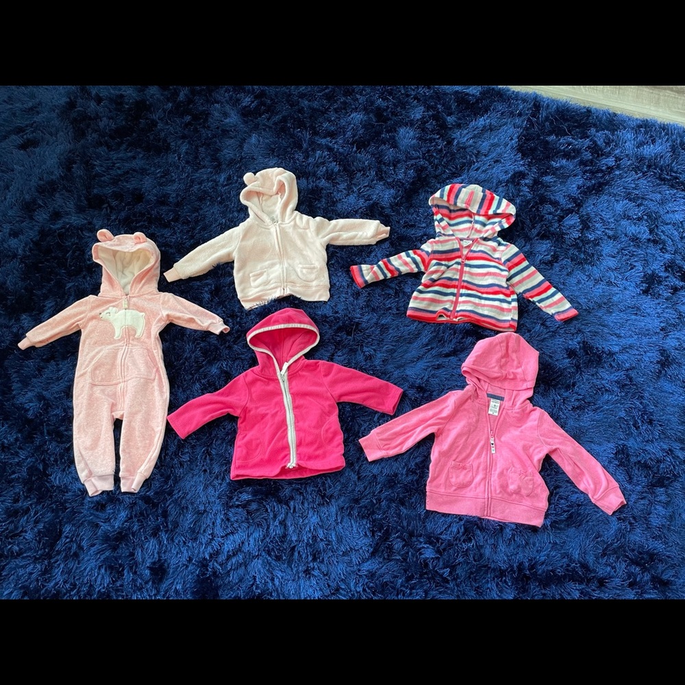 Lot of Sweaters & Fleece Jumpsuit 6-9 Months